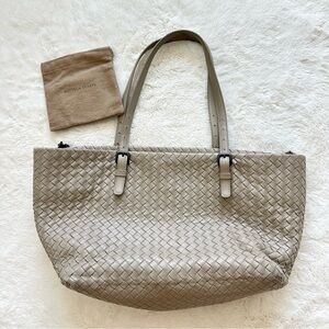 Bottega Veneta women leather tote bag Authentic